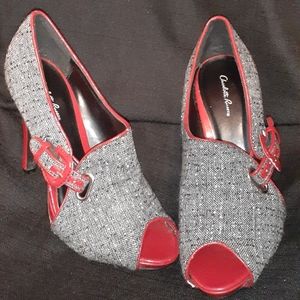 Charolette Russe Sz 7 Gray Tweed & Red Heels